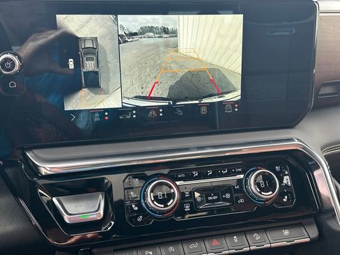 Used 2024 GMC Sierra 1500 Denali Ultimate image 31