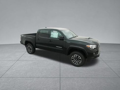 Used 2022 Toyota Tacoma TRD Sport w/ Technology Package RWD image 15