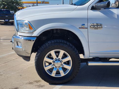 Used 2018 RAM 3500 Laramie Longhorn image 10