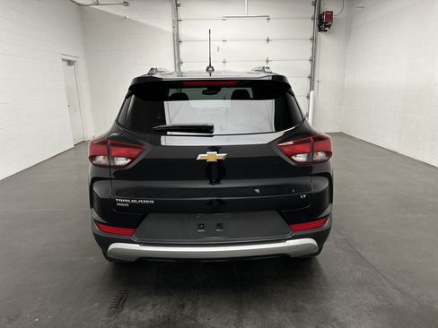 Used 2023 Chevrolet TrailBlazer LT w/ Convenience Package AWD/4WD image 8