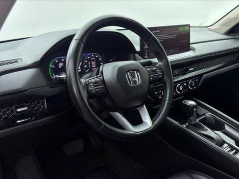 Used 2023 Honda Accord Touring image 24