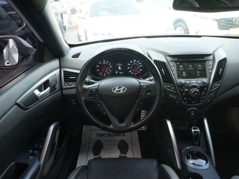 Used 2016 Hyundai Veloster Turbo FWD image 19