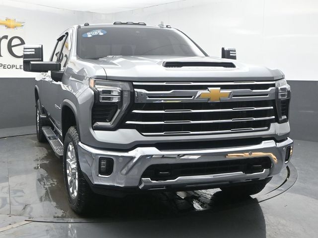 Certified 2025 Chevrolet Silverado 2500 LTZ w/ LTZ Convenience Package AWD/4WD image 51