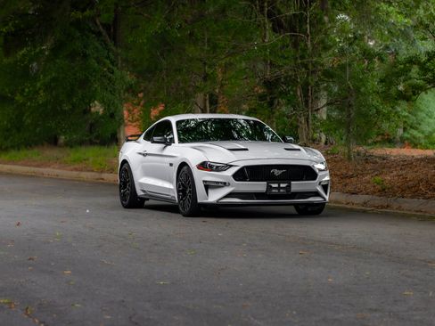 Used 2020 Ford Mustang GT Premium RWD image 38