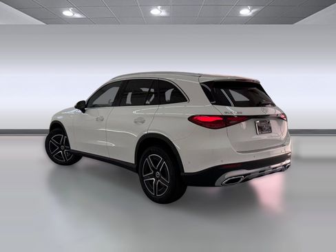 New 2026 Mercedes-Benz GLC 300 image 3