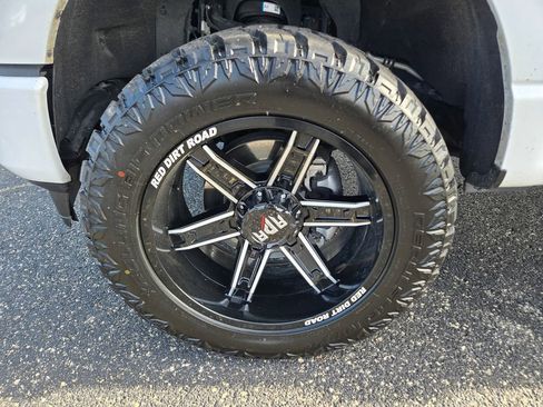 Used 2023 Ford F150 Lariat w/ Equipment Group 502A High image 45