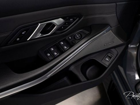 Used 2024 BMW M3 Competition w/ Executive Package image 26