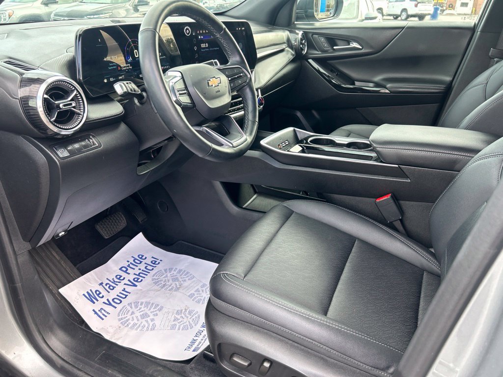 Used 2025 Chevrolet Equinox LT w/ Convenience Package II AWD/4WD image 10