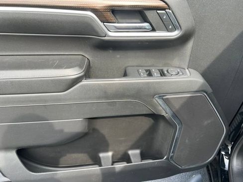 Used 2023 Chevrolet Silverado 1500 RST AWD/4WD image 30