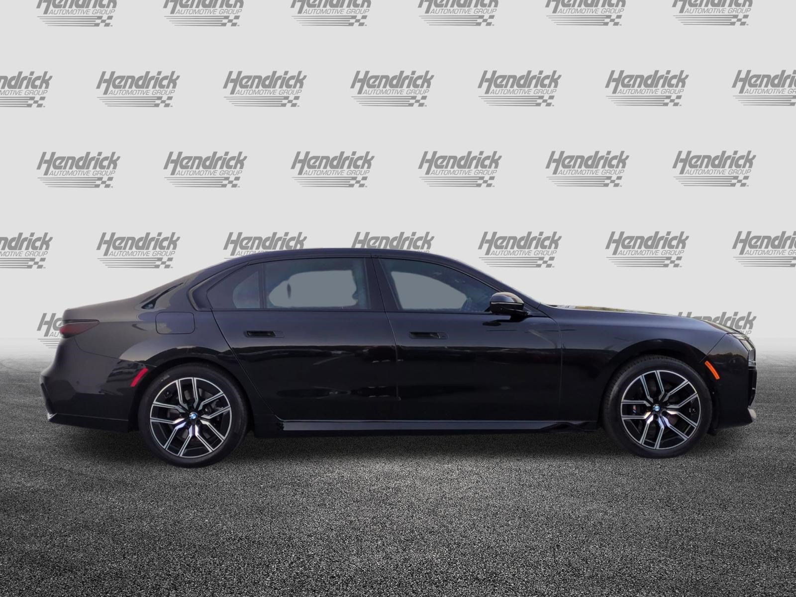 Used 2025 BMW 740i xDrive AWD/4WD image 11
