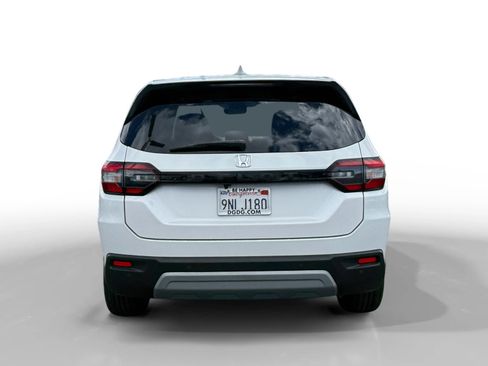 Certified 2025 Honda Pilot EX-L image 4