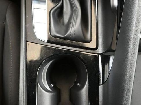 Used 2025 Hyundai Elantra SEL w/ Cargo Package image 34