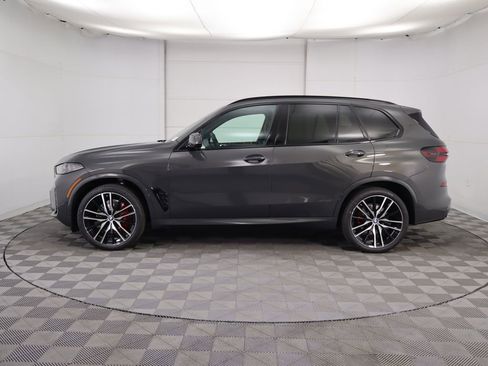 New 2026 BMW X5 sDrive40i image 8