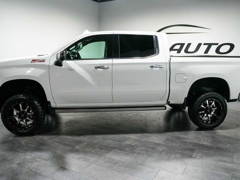 Used 2022 Chevrolet Silverado 1500 LTZ AWD/4WD image 3