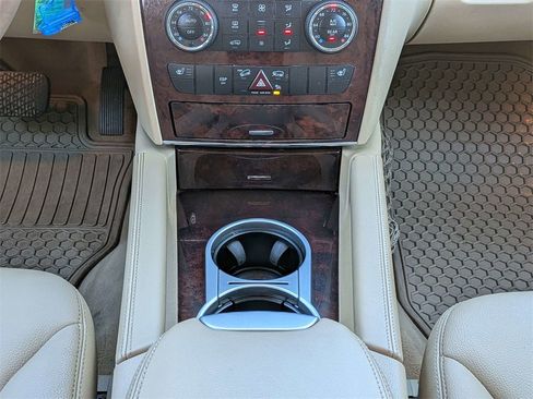 Used 2010 Mercedes-Benz ML 350 4MATIC image 20