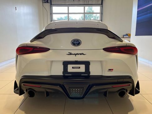 Used 2020 Toyota Supra RWD image 7