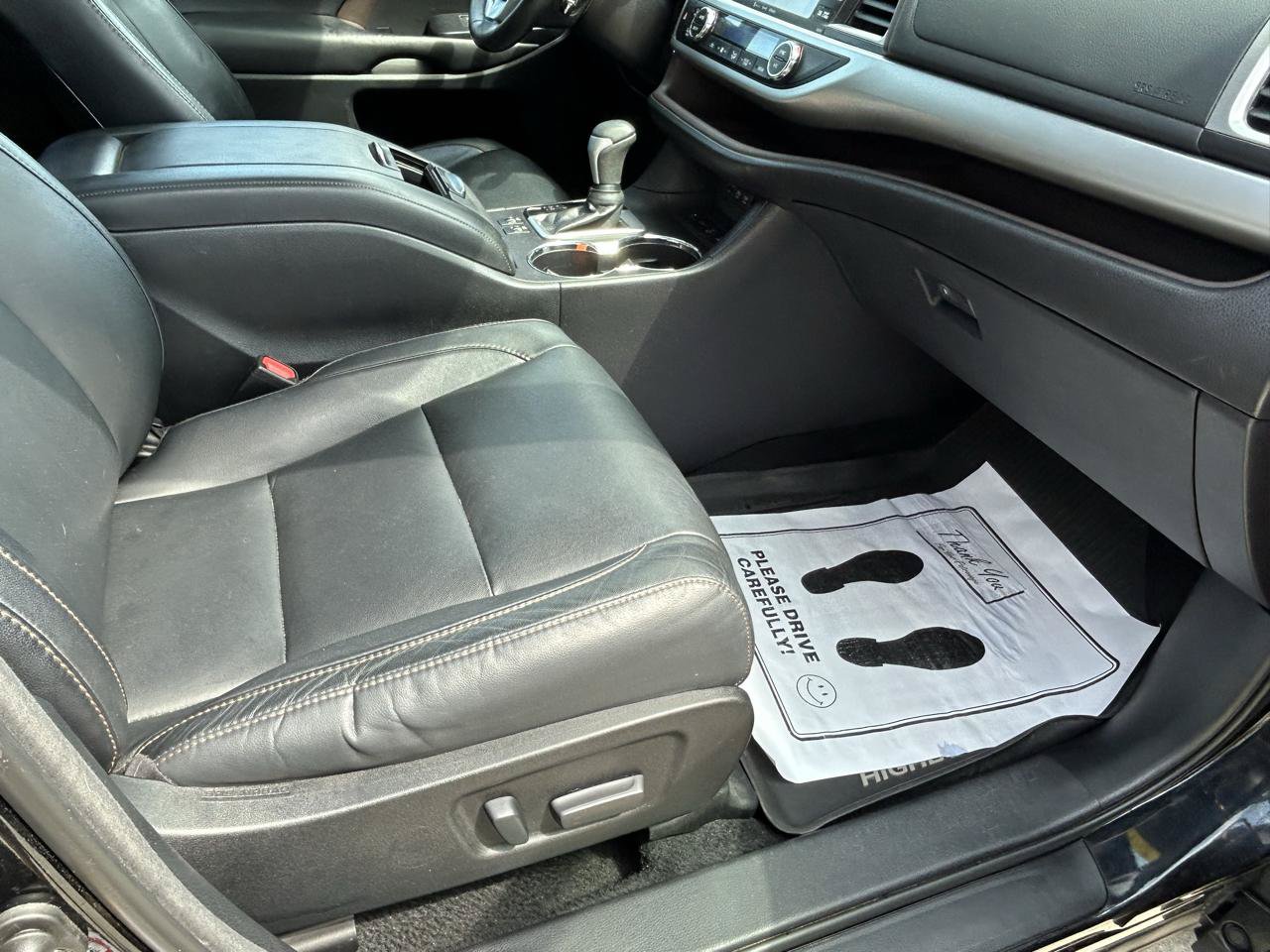 Used 2018 Toyota Highlander XLE w/ Protection Package #3 AWD/4WD image 12
