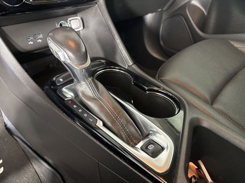 Used 2024 Buick Encore GX Sport Touring w/ Comfort Package image 17