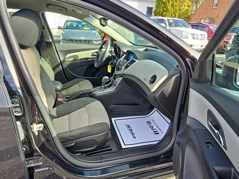 Used 2012 Chevrolet Cruze LS image 14