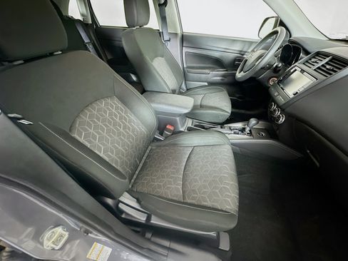 Used 2024 Mitsubishi Outlander Sport ES AWD/4WD image 28