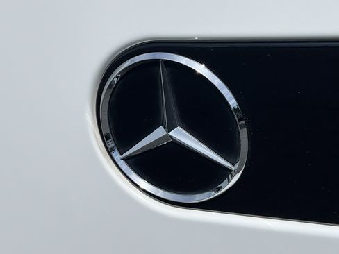 Used 2022 Mercedes-Benz G 550 image 8