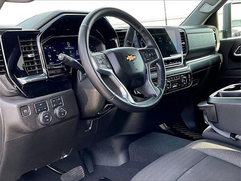 Used 2024 Chevrolet Silverado 2500 LT w/ Safety Package image 8