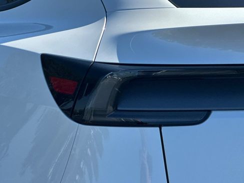 Used 2026 Tesla Model Y Long Range AWD/4WD image 44