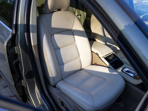 Used 2010 Volvo XC70 3.2 AWD/4WD image 38