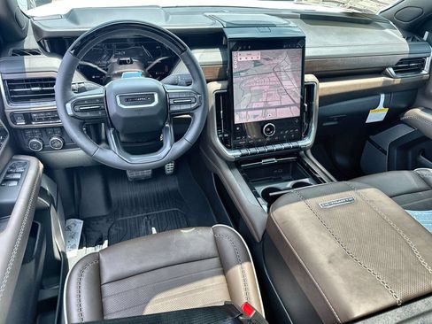 New 2026 GMC Yukon Denali Ultimate w/ LPO, Floor Liner Package AWD/4WD image 20