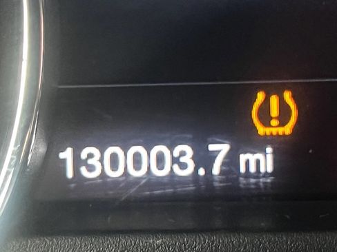 Used 2015 Ford F150 Platinum w/ Equipment Group 701A Luxury image 21