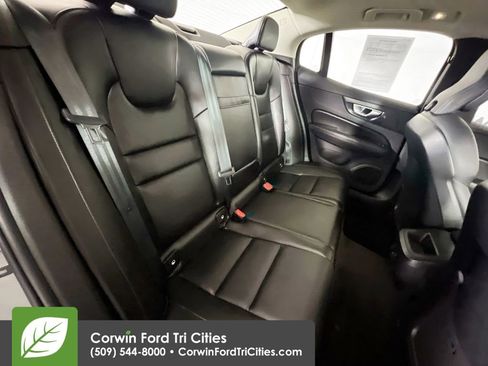 Used 2024 Volvo S60 B5 Core FWD image 17
