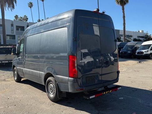 Used 2019 Mercedes-Benz Sprinter 144 image 9