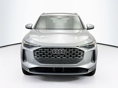 Used 2025 Audi Q5 Premium Plus w/ Premium Plus image 2