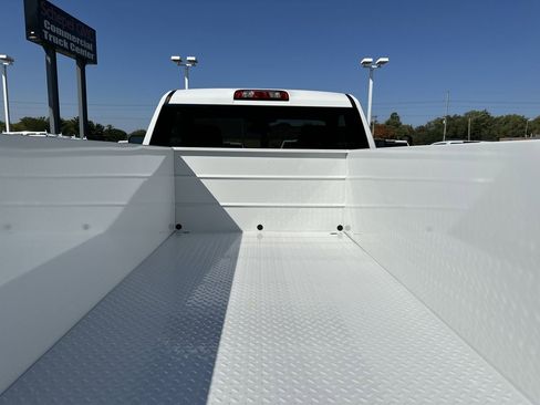 Used 2024 GMC Sierra 2500 Pro w/ Convenience Package image 23