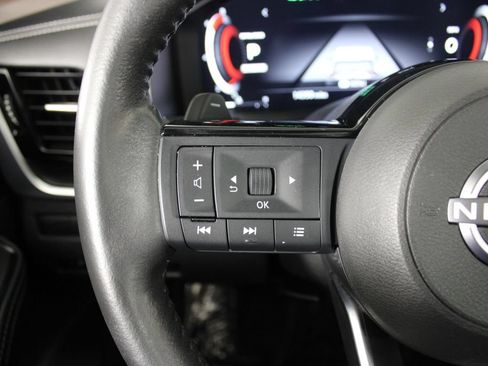 Used 2022 Nissan Rogue Platinum w/ Head-Up Display Package FWD image 27