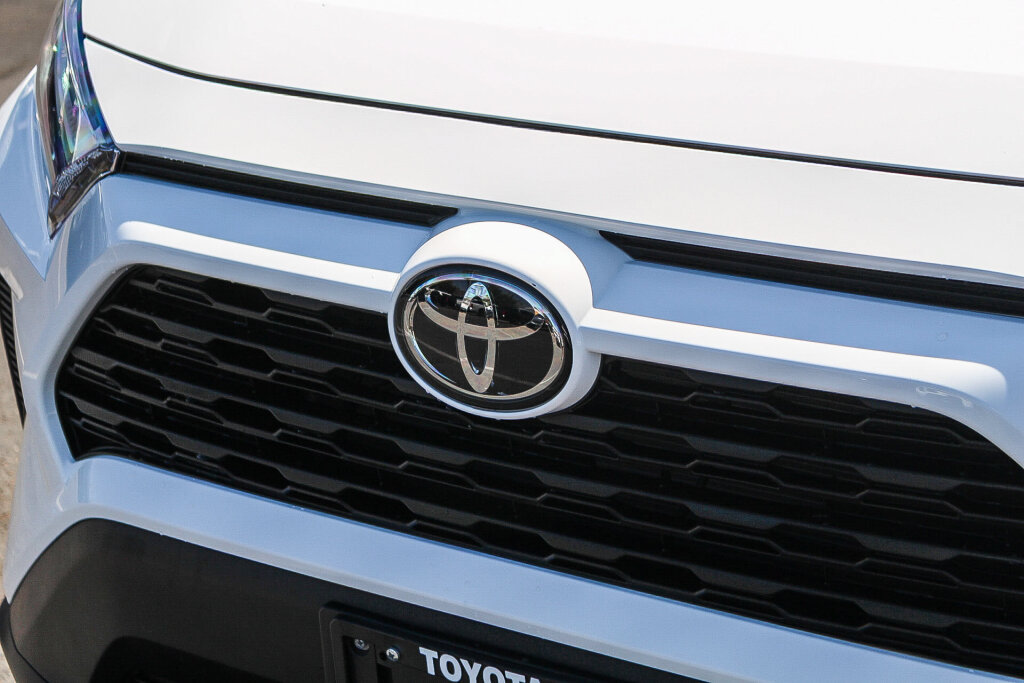 Certified 2025 Toyota RAV4 XLE AWD/4WD image 23