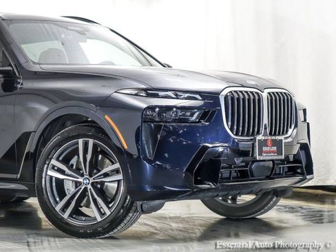 Used 2024 BMW X7 xDrive40i w/ M Sport Package image 2