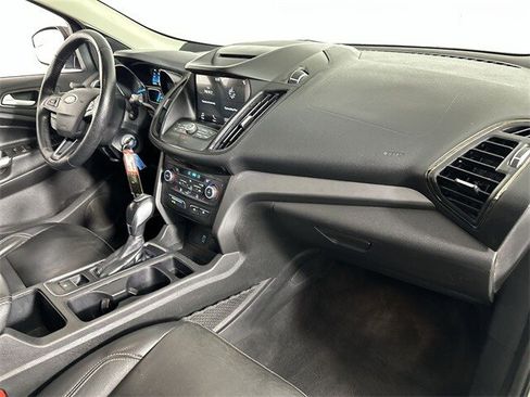 Used 2018 Ford Escape SEL image 30