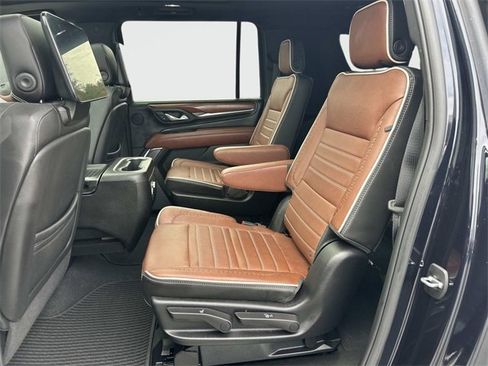 Used 2024 GMC Yukon XL Denali Ultimate image 15