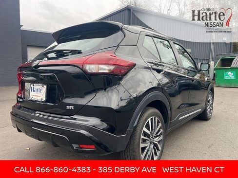 Certified 2024 Nissan Kicks SR image 5