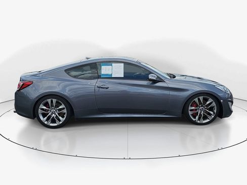Used 2016 Hyundai Genesis Coupe 3.8 RWD image 5