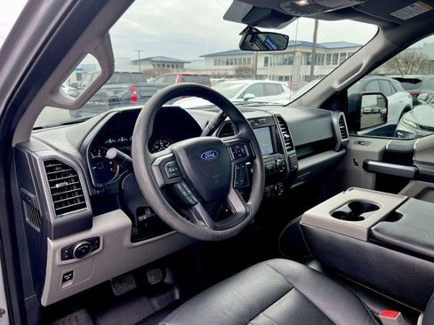 Used 2020 Ford F150 XLT w/ Trailer Tow Package image 10