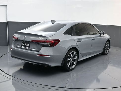 Used 2025 Honda Civic Sport image 3