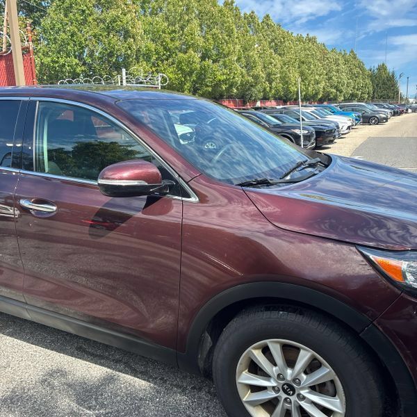 Used 2019 Kia Sorento FWD V6 image 15