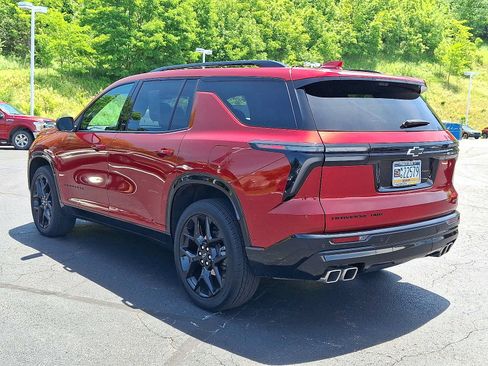 Used 2024 Chevrolet Traverse RS w/ LPO, Floor Liner Package AWD/4WD image 4