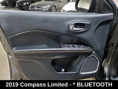 Used 2019 Jeep Compass Limited AWD/4WD image 8