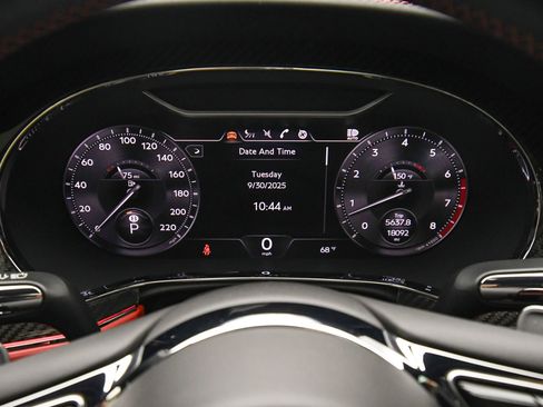 Certified 2023 Bentley Flying Spur W12 image 16