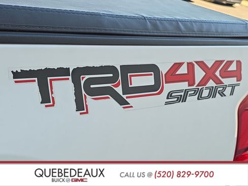 Used 2017 Toyota Tacoma TRD Sport w/ Premium & Technology Package image 5