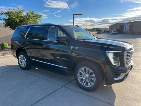 Used 2025 GMC Yukon Denali AWD/4WD image 5