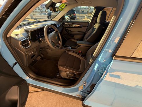 Used 2024 Chevrolet TrailBlazer LS w/ LS Convenience Package image 14